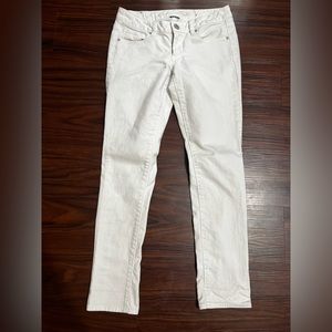 American Eagle white skinny jeans size 2